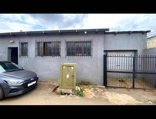 3 BEDROOM HOUSE FOR SALE IN VREDEDORP